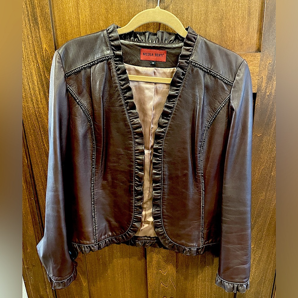 Nicola Berti ruffled collar brown leather jacket medium